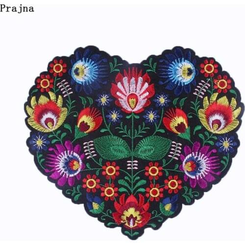 Prajna Heart Flowers Patches Sew on Clothes Hand Embroidered National Wind Stickers On Clothes Embroidery Badges Diy F