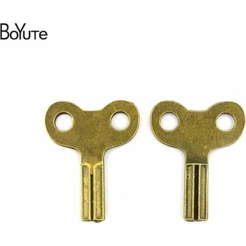 BoYuTe (60 Pieces/Lot) 28*22MM Zinc Alloy Key Jewelry Antique Bronze Plated Metal Key Charms for Jewelry Making Diy Accessories