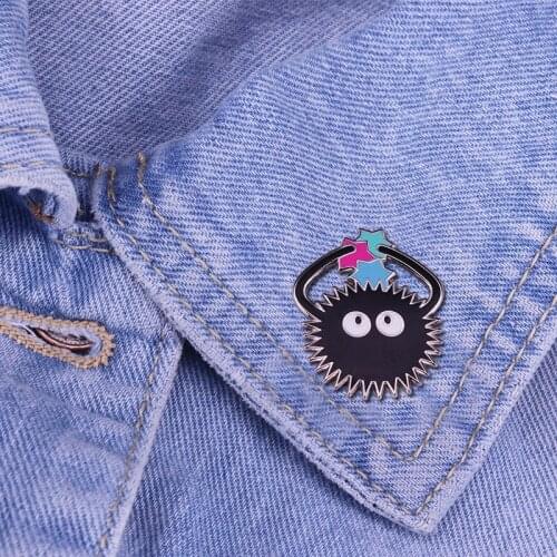 High Quality Material Totoro Pins and Brooches for Women Men Lapel Pin Backpack Bags Hat Badge Gifts Metal Figure Alloy