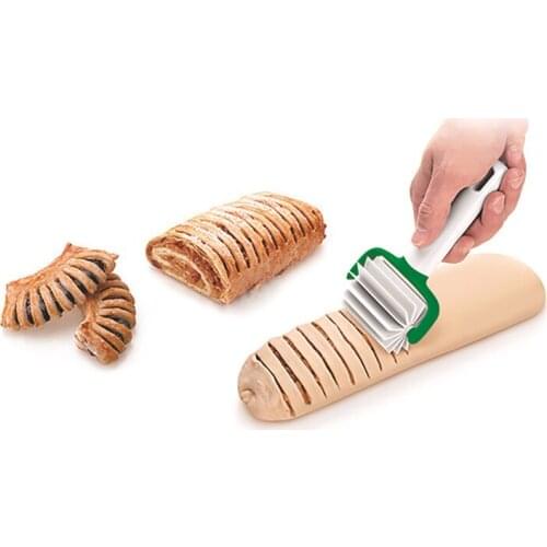 New Pie Pizza Cookie Cutter Pastry Tools Bakeware Embossing Dough Roller Noodle Rolling Pin Cutter Plastic Printing Mould Tools
