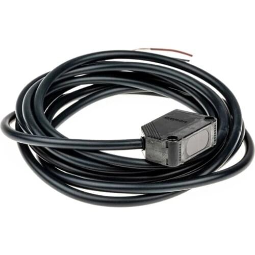 E3Z-D62 E3Z Photoelectric Sensor Diffuse 1 m Detection Range NPN