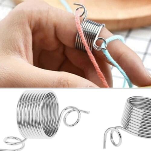 1pc Yarn Spring Guides Metal Braided Knuckle Jacquard Assistant Jacquard Knitting Needle Thimble Sewing Accessories