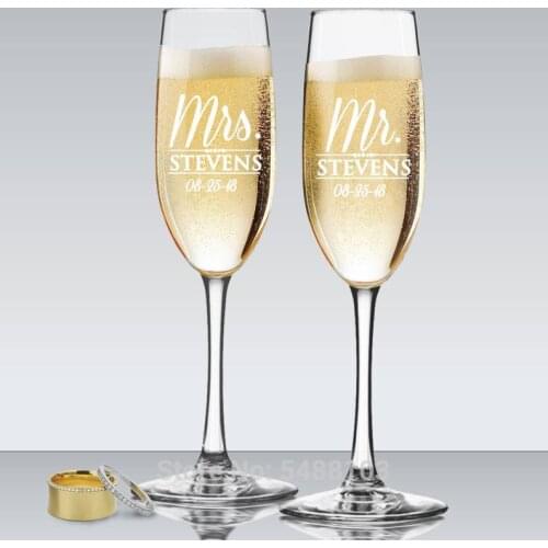 Personalized Wedding Champagne Flutes Mr and Mrs,Toasting Glasses Unique Wedding Gifts,Custom Text Champagne Flutes,Parent' Gift