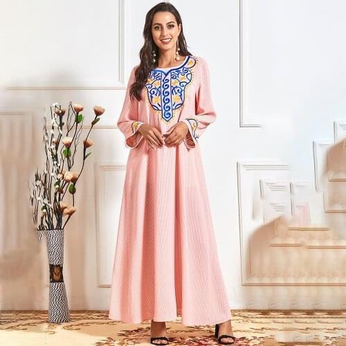 Muslim dress Fashion spring and autumn embroidery womens stitching casual pink striped dress long skirt Abaya Dubai Dresses