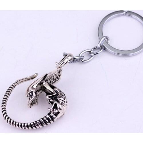 AVP Alien keychain punk Keychain Alien Keyring Key Chain Ring Vintage Movie Jewelry Wholesale