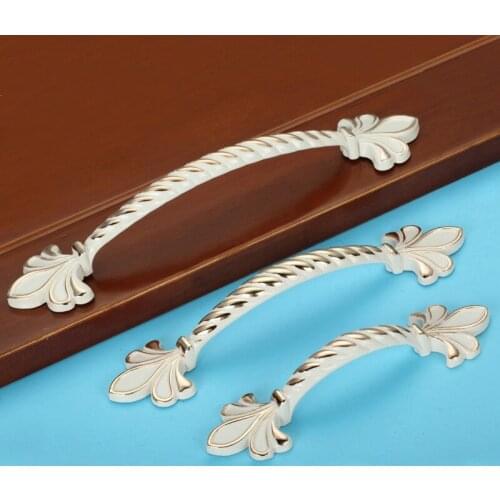 Ivory White Zinc Alloy Furniture Handle European Style Wardrobe Kitchen Cabinet Door Handle Drawer Knob Antique Hardware