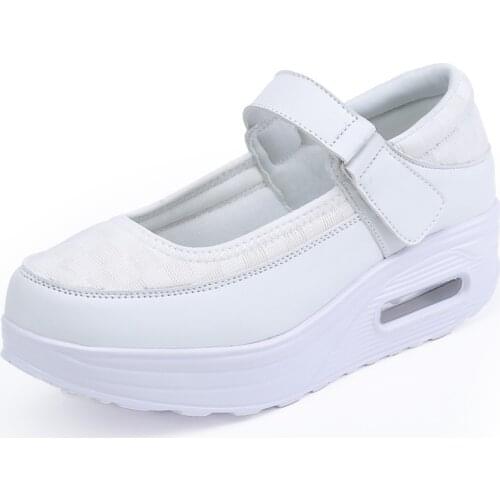 Shake Shoes Woman Sports Breathable Shallow Walking Shoes Thick Bottom Increased Nurse Women Shoes White Single Dance Shoes