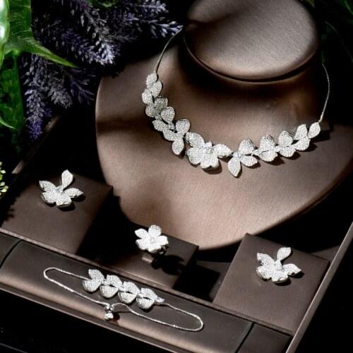 HIBRIDE Micro Paved White CZ Stones Flower Fashion Women Silver Color Earrings Necklace Jewelry Set Bridal Wedding Set N-1801