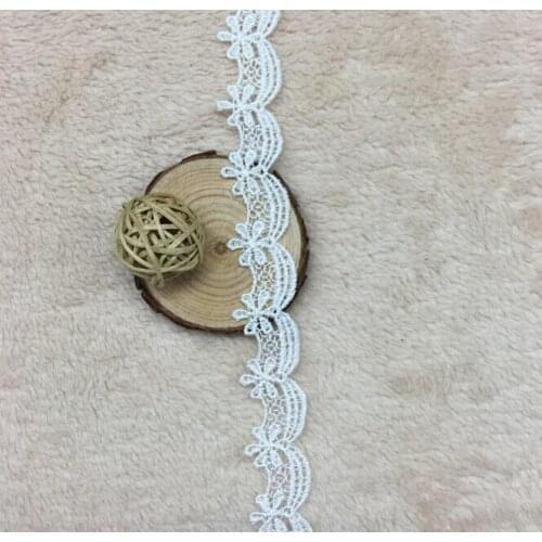 Free Shipping 30yards 25mm White Wavy Style Black Embroidered Lace Trim Appliques African Guipure Lace DIY Sewing Craft