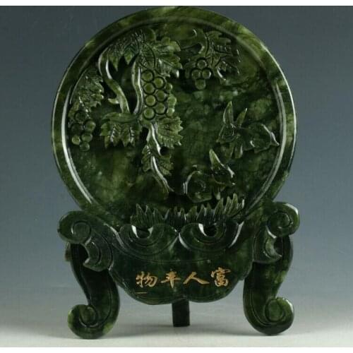 China 100% Natural Xinyi Jade Statue Carved Grape & Rabbit Sculpture Screen