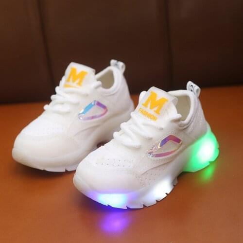 Childrens Sneakers Kids Luminous Shoes For Girls Spring Boys LED Sneakers With Lights Casual Toddler Shoes 1 2 3 4 5 6 Years