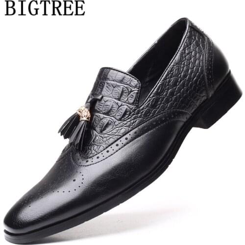 Crocodile Shoes Fashion Brogue Shoes Men Plus Size 2020 Italian Men Shoes Leather Loafers Men Zapatos De Hombre De Vestir Formal