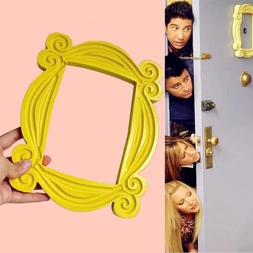 New TV Series Friends Handmade Monica Rear Door Frame Wood Yellow Mon Photo Frames Collectible Home Decor Collection Party Gifts