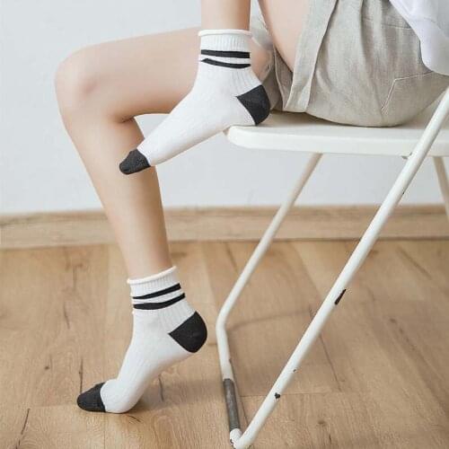 All Seasons Women High Quality Cotton Gold&silver Silk Curling Rip Top Wild Series Ladies Fashion Trend Harajuku Loose SocksE142