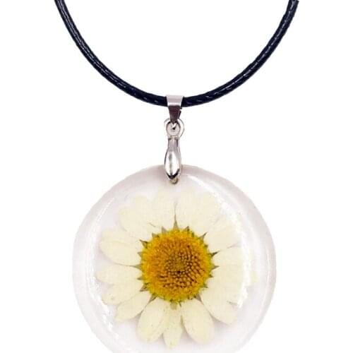 30pcs Hot Epoxy Crystal Chrysanthemum Necklace Resin Dried Flower Daisy Necklace Transparent Ball Chain White Round 45cm Long