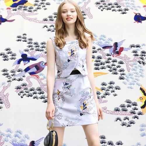 HLQON High quality flower and bird yarn dyed brocade jacquard fabric used for dress women clothing patchwork tissue