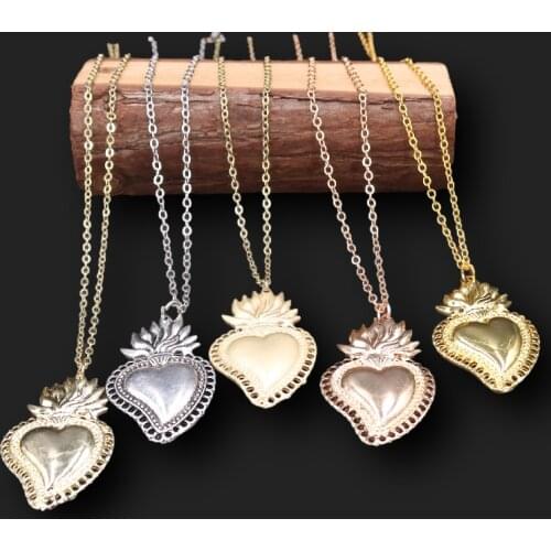 Sacred Heart Necklace, Catholic Amulet, Jesus Christ Amulet For Men and Women, A2302