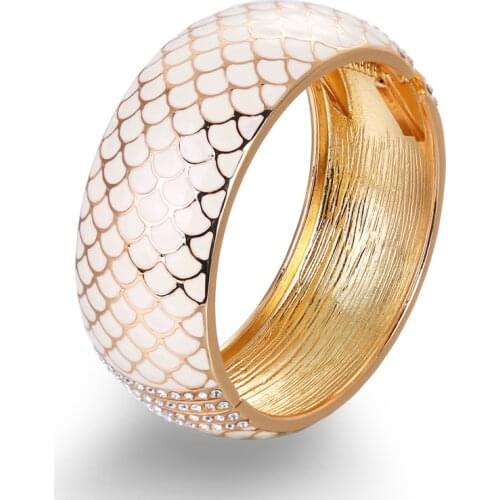 Glittering Fish Scale Pattern Bracelets For Women Dripping Oil Alloy Rhinestone Wide Bangle Femme Wedding Jewelry