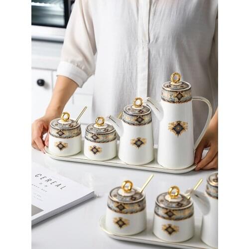 European Ceramic Seasoning Cans With Tray Household Kitchen Seasoning Pepper Box Salt Sugar Pot Oil Bottles Combination