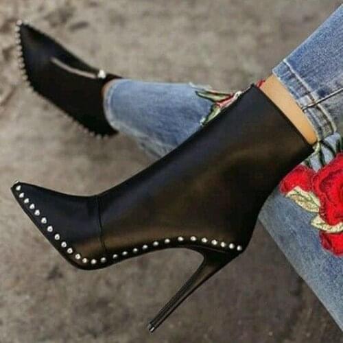 New Desig Women Boots Winter Metal Decoration Rivet Pointed Toe Ankle Boots Fashion Ladies Shoes Rubber Boots