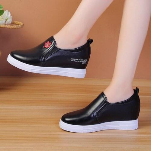 2021 High Quality Hidden Wedge Heels Casual Shoes Woman Platform Shoes Elevator 7CM High-heels Outdoor Walking Sneakers Women