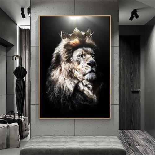 Ferocious Animal Lion Wearing A Crown Canvas Painting Wall Art Nordic Posters and Prints Wall Pictures for Living Room Decor