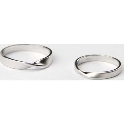 925 Sterling Silver Simple Mobius Love Ring Lovers' Ring Couple Ring Boyfrid Girlfriend Gift