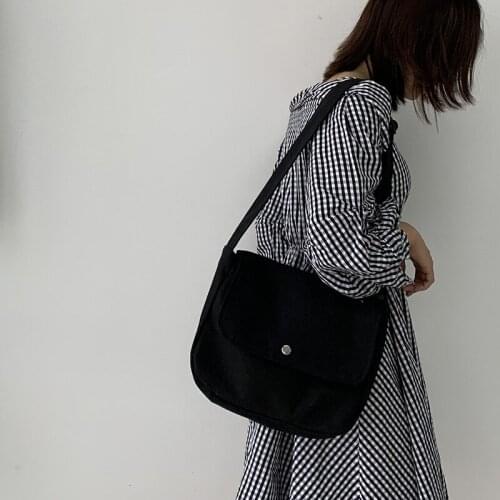 Japanese Style Canvas Bag Couples Shoulder Bag High Quality Student Book Bag Female Portable Large Capacity Crossbody Bag 2021