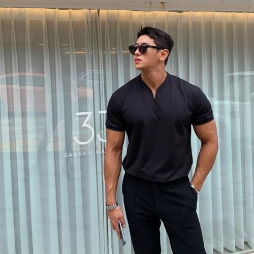 2021 New Mens Summer Short Sleeve V-Neck Top Pure Cotton Sport Fitness Mens T-Shirt Fashion Training Dress Large Size M-3XL