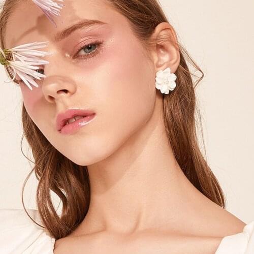 2021 New Fashion White Flower Earrings For Women Temperament Summer Jewelry Female Girl Birthday Gift Beach Party