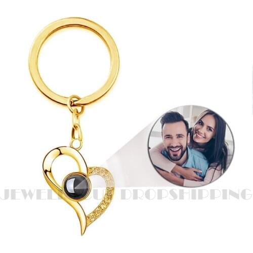 Customized projection keychain creative personalized souvenirs for family, friends and couples cute and romantic souvenirs