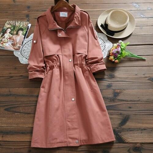 Japanese style loose show thin ladies tether waist Windbreaker ,women 's trench coat ,2018 new fashionable lady winter coats