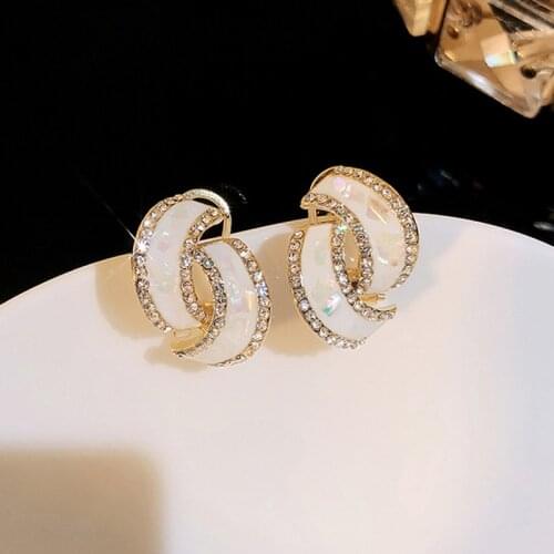Fashion White Geometric Criss Twist Stud Earrings For Women Korean Style New Jewelry Wholesale