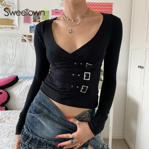 Sweetown Black Solid Slim Goth Buckle Tops E Girl Techwear Dark Academic Punk Style Cropped Tee V Neck Long Sleeve Woman Tshirts