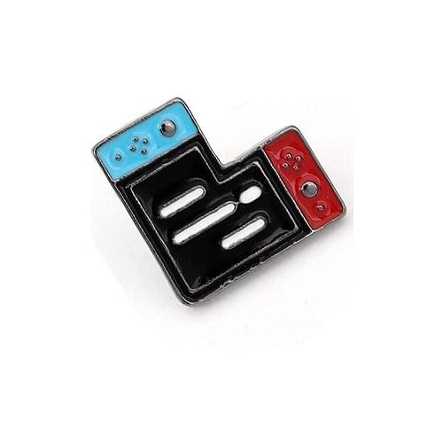 The heart is games Enamel Pins Animal Jewelry Brooches Denim jeans Lapel Pins For Kids Friends