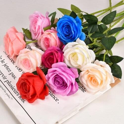 Single Simulation Multicolor Rose Flower Wedding Room Valentines Day Love Venue Layout and Decoration Elegant Blue Charm Red