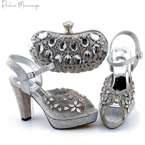 African 2021 New Arrival Nigerian Fashion Italian Design Crystal Style Silver Color Party Wedding Ladies Shoes and Bag Set