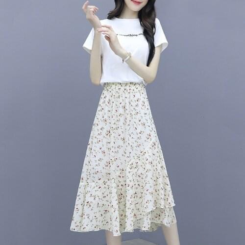 Womens 2021 Summer Solid Color Short Sleeve Tshirt Tops And Flower Printed Skirt Casual Loose Ladies Bohemia Clothing Femme