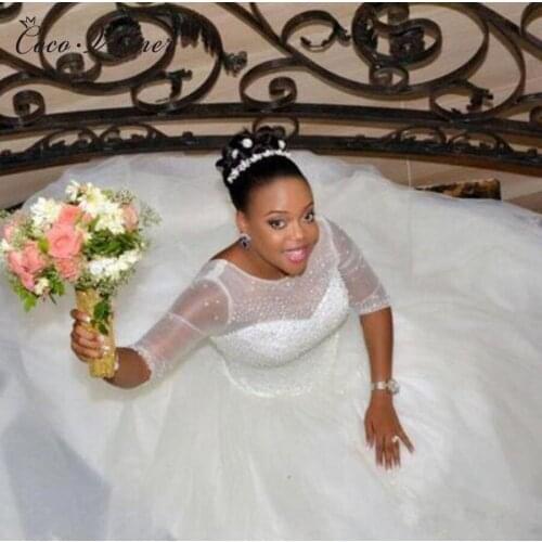Luxury Crystal Bead Half Sleeve Ball Gown Africa Wedding Dress robe de mariee Sheer Neck Tulle Pure White Bride Dress W0387