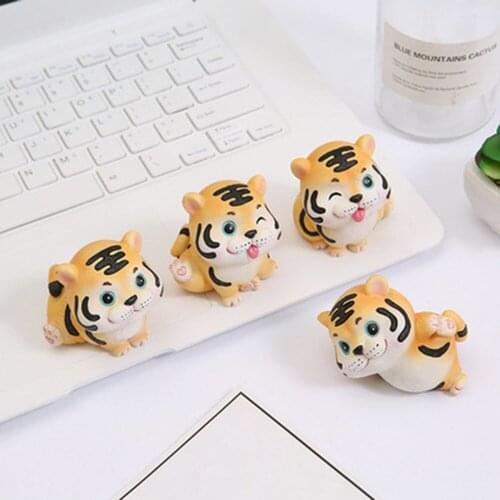 2021 New Tiger Resin Handicraft Desktop Craft Adornment Creative Colorful Cute For Home Decor Car Decoration Ornaments