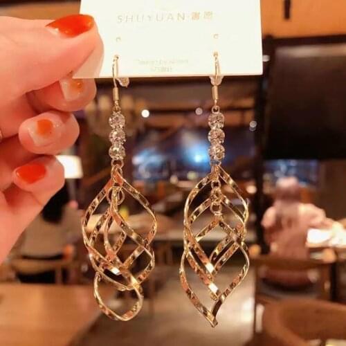 2021 New Spiral Earrings Female Personality Exaggerated Ear Hook Web Celebrity Fashion Jewelry Earring For Women Accessories