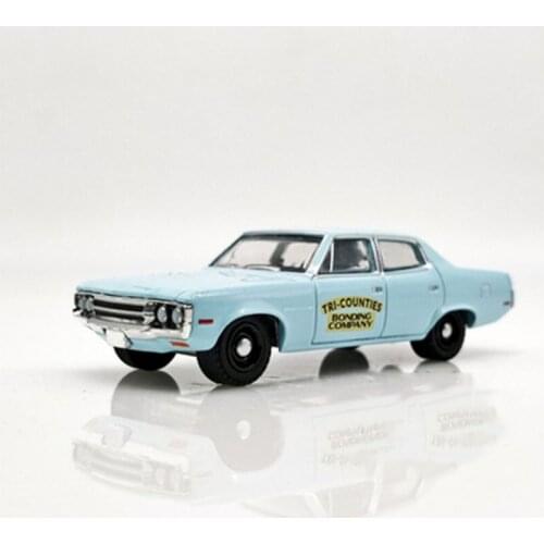 Diecast 1:64 Scale Simulation Alloy Model Car Taxi Boys Toys Vehicle Adult Collection Decoration Ornament Souvenir Display Show