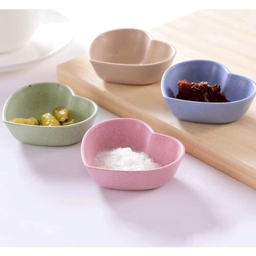 Mini Cute Love Heart Shape Wheat Straw Bowl Vinegar Seasoning Solid Soybean Dish Sauce Salt Snack Small Plate Kitchen Supplies