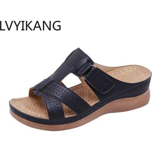 2019 New Summer Comfortable Sandals Female Sandals Car Line Wear-resistant Anti-slip Large Size Retro Wedge With Thick Bottom
