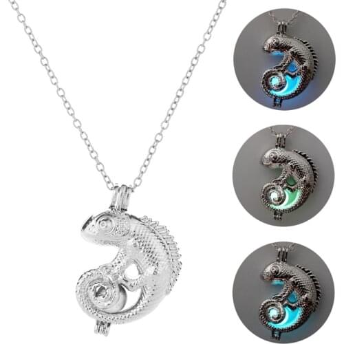 Charm Glowing Chameleon Pendant Necklace Luminous Jewelry Choker 3 Colors Christmas Gift Necklace Fashion Dropshipping