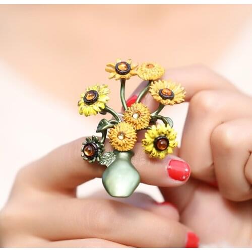 Retro Sunflower Vase Brooches For Woman Autumn Winter Brooch Party Accessories Gift