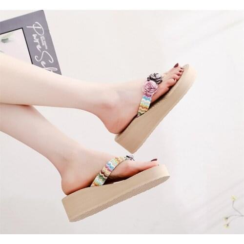 Women Wedge Slippers Summer Lmitation Hemp Rope Fashion Flower Decoration Sandy Beach Folder Toe Shoes Sandale Compensée