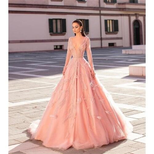 Pink Prom Dresses Deep V Neck Lace Appliques Feather Luxury Evening Gowns Arabic Sweep Train Formal Occasion Dress