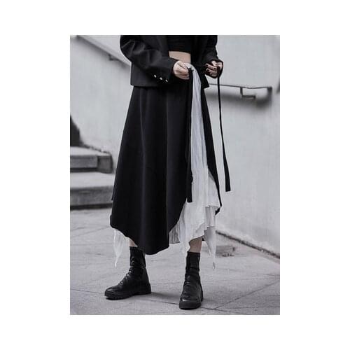 Dark black irregular high waist black and white two-piece suit slimming 2021 small design sense of the Long half-length skirt