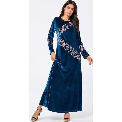 Elegant Velvet Muslim Dress Women Embroidery Floral Big Swing A-line Maxi Dress Kimono Long Robe Abaya Dresses Islamic Clothing